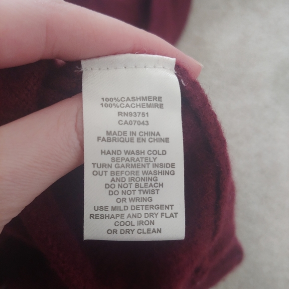Burgundy Cashmere Sweater // Size XS - Picture 6 of 8